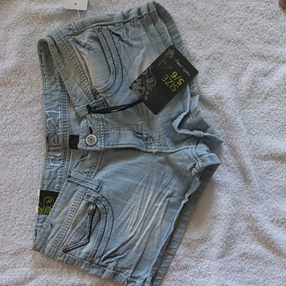 Rue 21 shorts